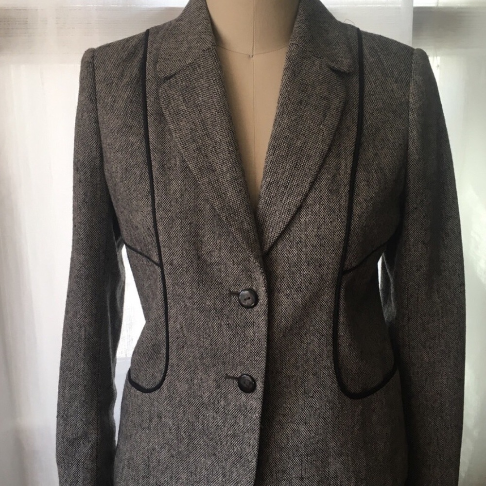 Fall Dark grey tweed blazer